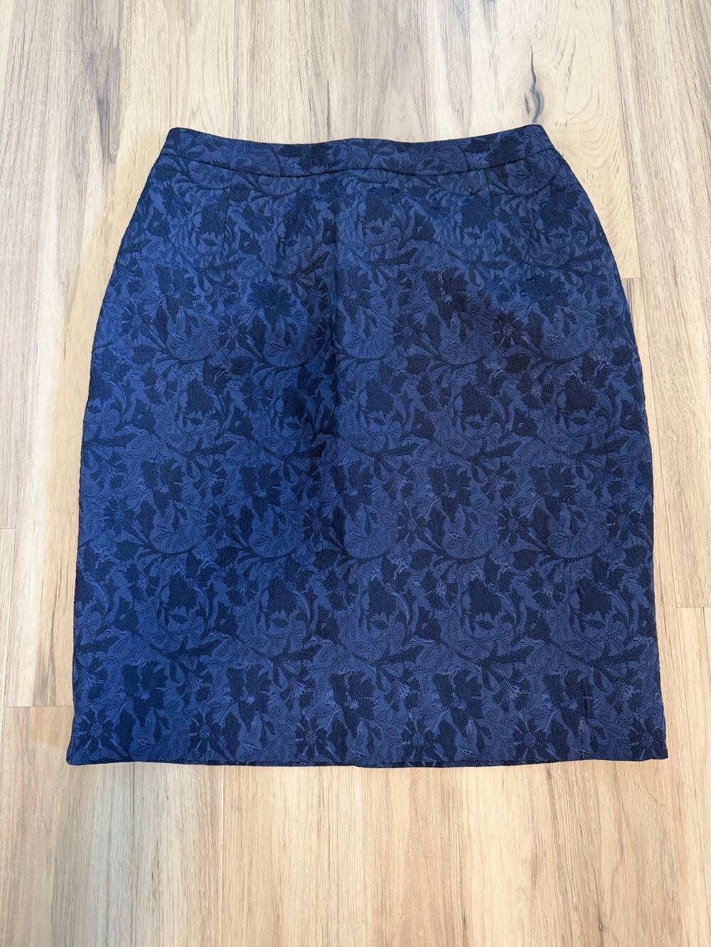JAX Women's Skirt 6 blue Floral pencil Back Zip Lightweight Preppy